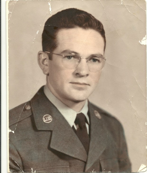 Dad in uniform (Air Force - 1949)