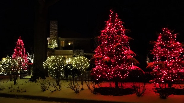 Ritzy Holiday lighting