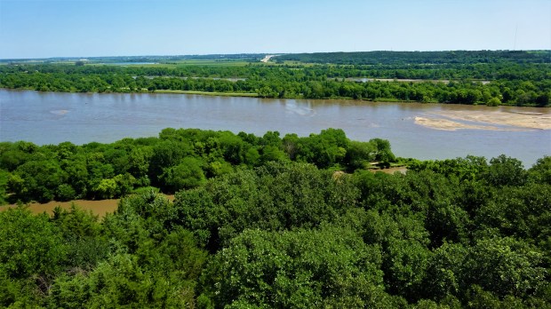Platte River: Mahoney State Park
